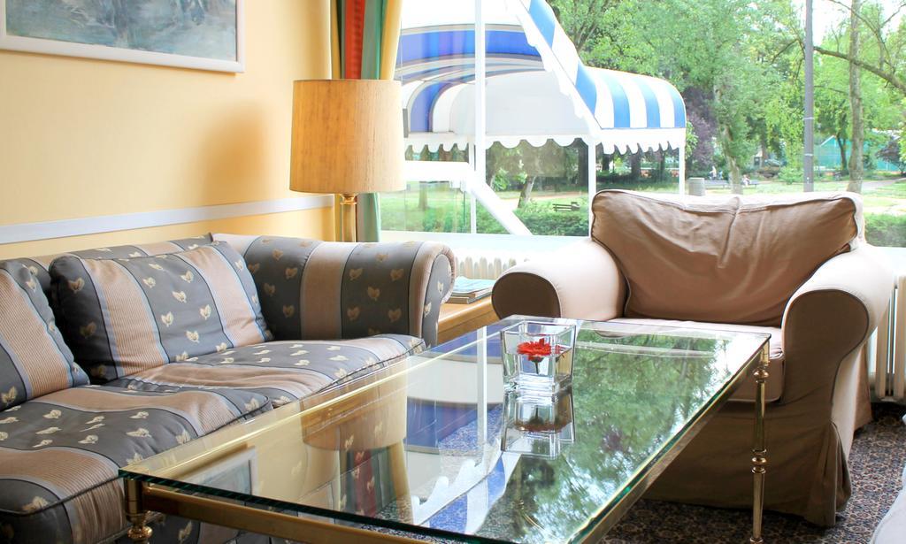 Hotel Eden Am Kurpark 본 외부 사진
